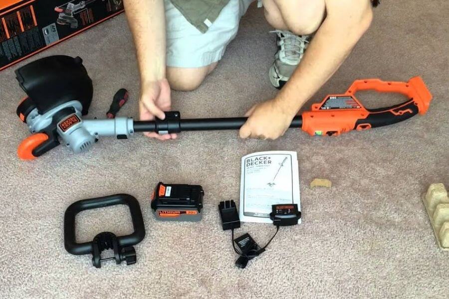 Black+Decker LSTE525 20V Max Easy Feed String Trimmer/Edger